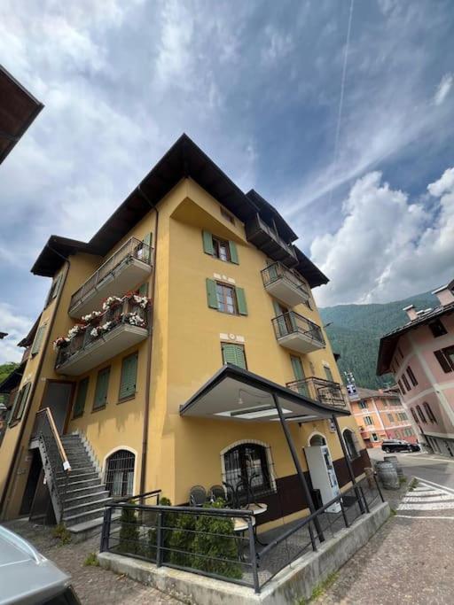 Effealatapartments - La Perla Della Val Di Sole ดิมาโร ภายนอก รูปภาพ